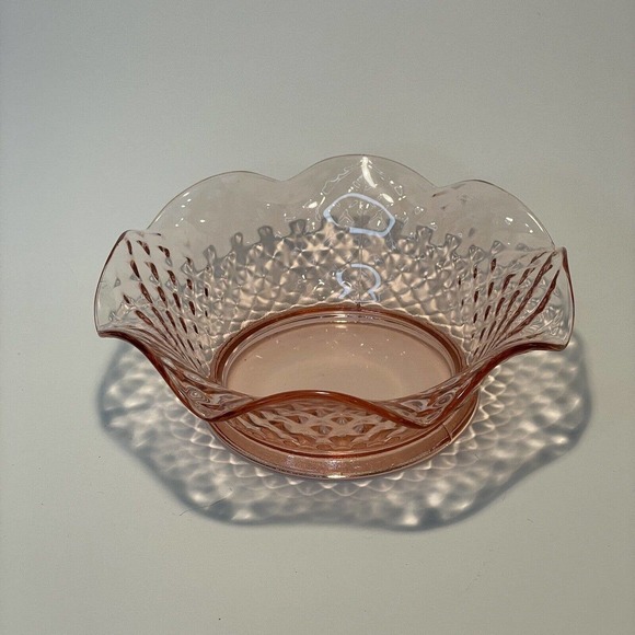 Vintage Imperial Glass Co Pink Scalloped Diamond Quilt Glass Bowl - Picture 4 of 7